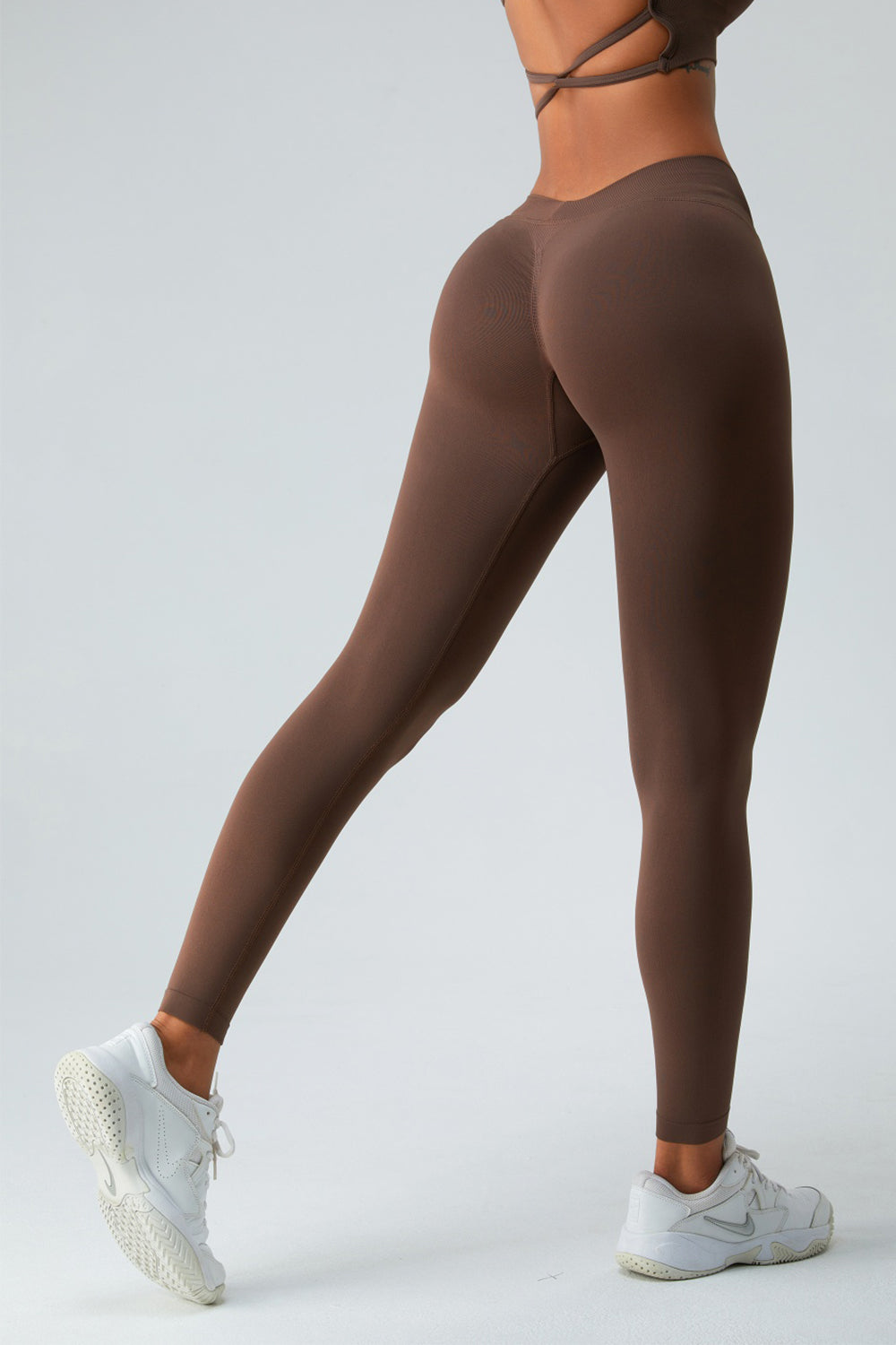 V cut leggings